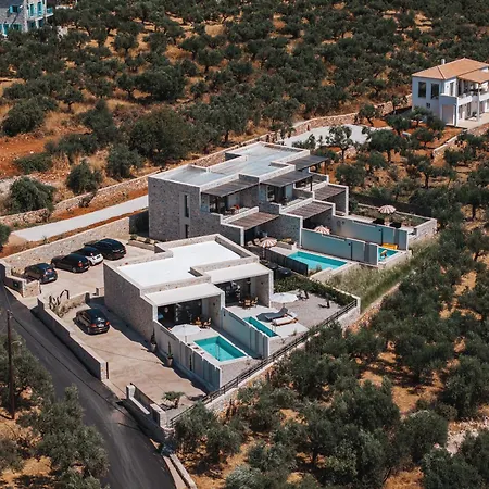 Castor & Pollux Villa *